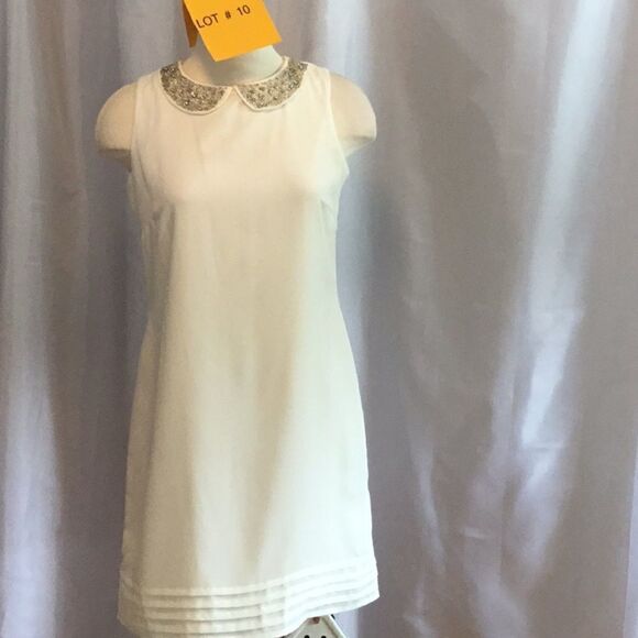 Sleeveless cream dress w/beaded collar in size 6 - Picture 1 of 8